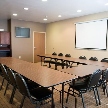 Holiday Inn Express Devils Lake By Ihg Экстерьер фото