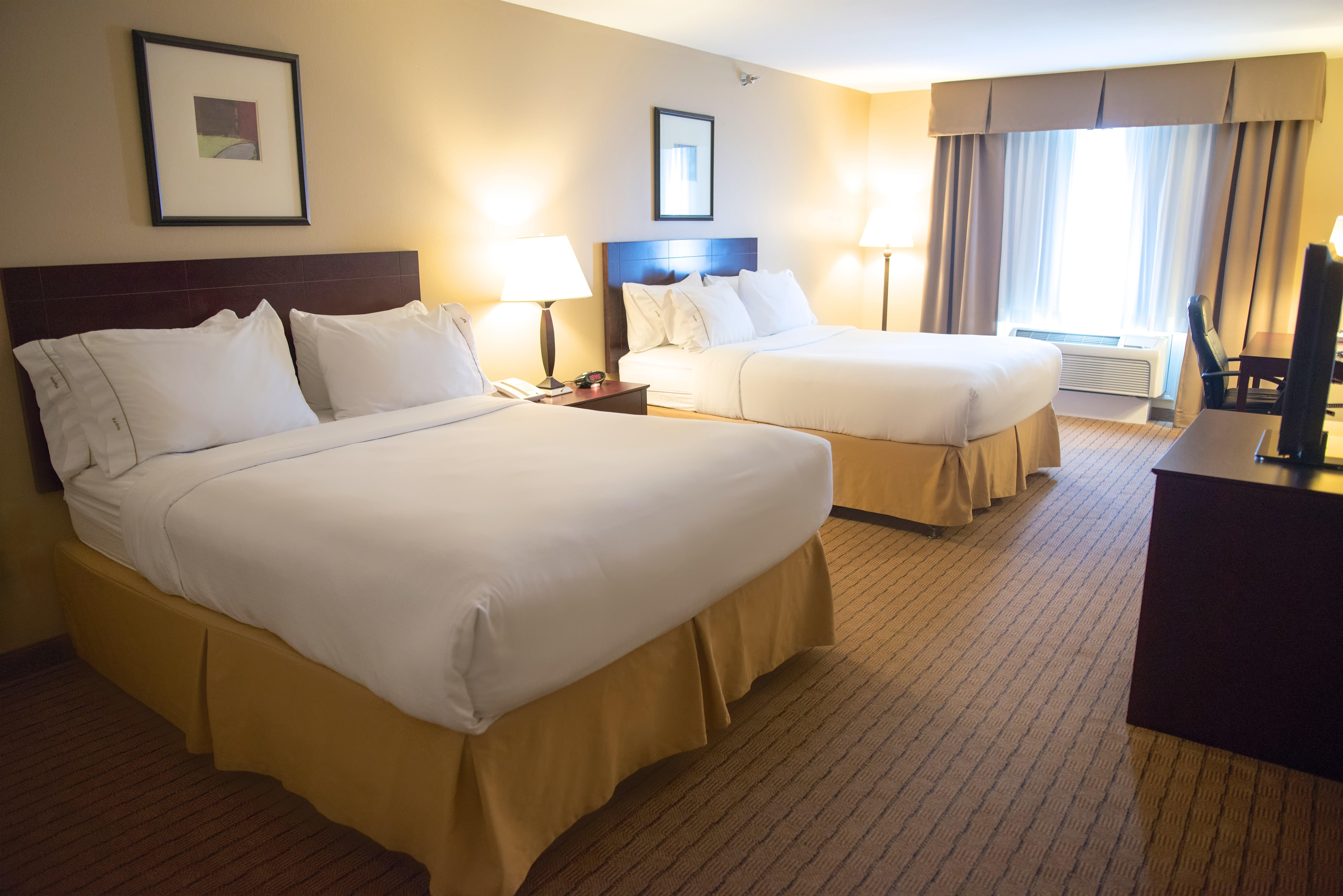 Holiday Inn Express Devils Lake By Ihg Экстерьер фото