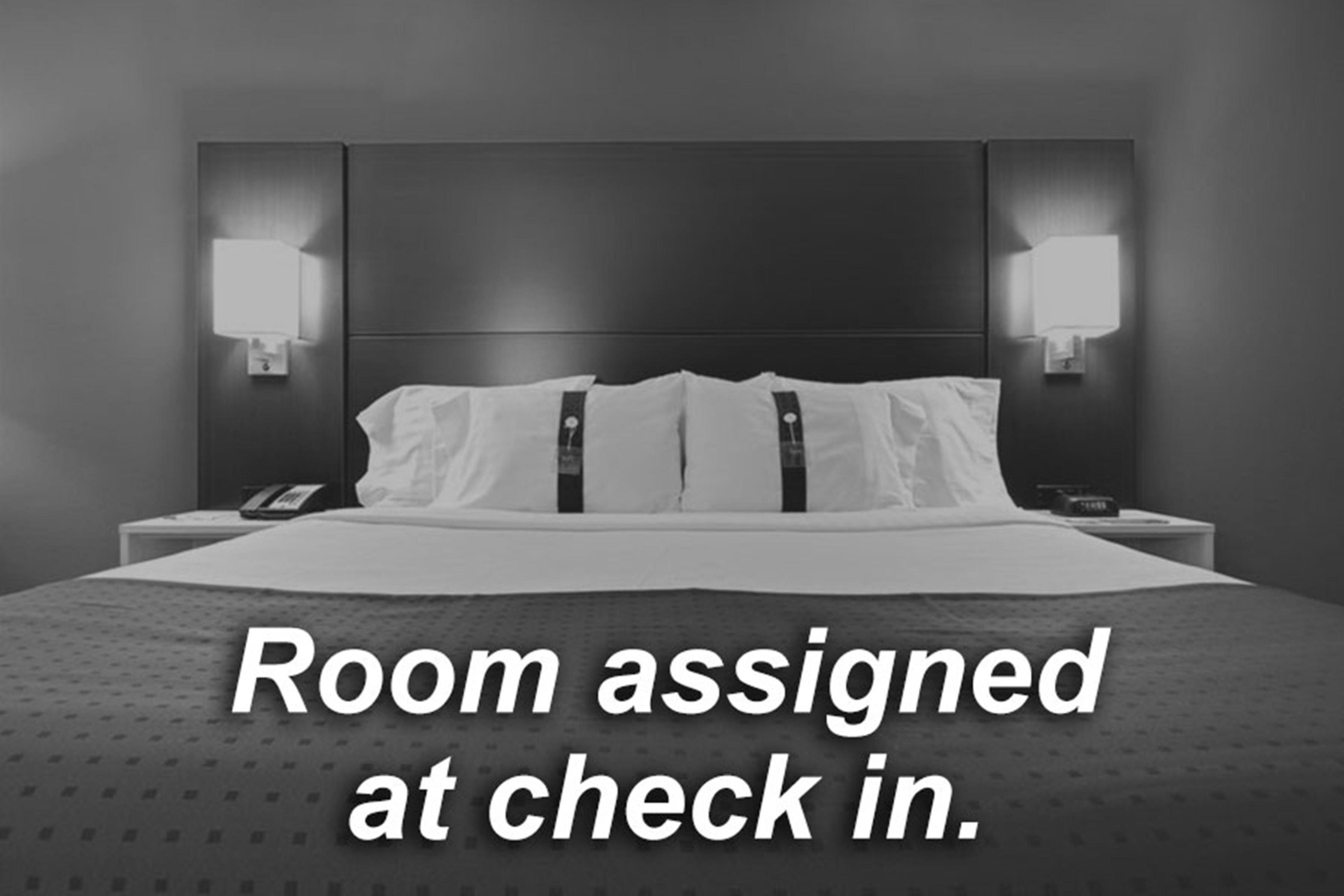 Holiday Inn Express Devils Lake By Ihg Экстерьер фото