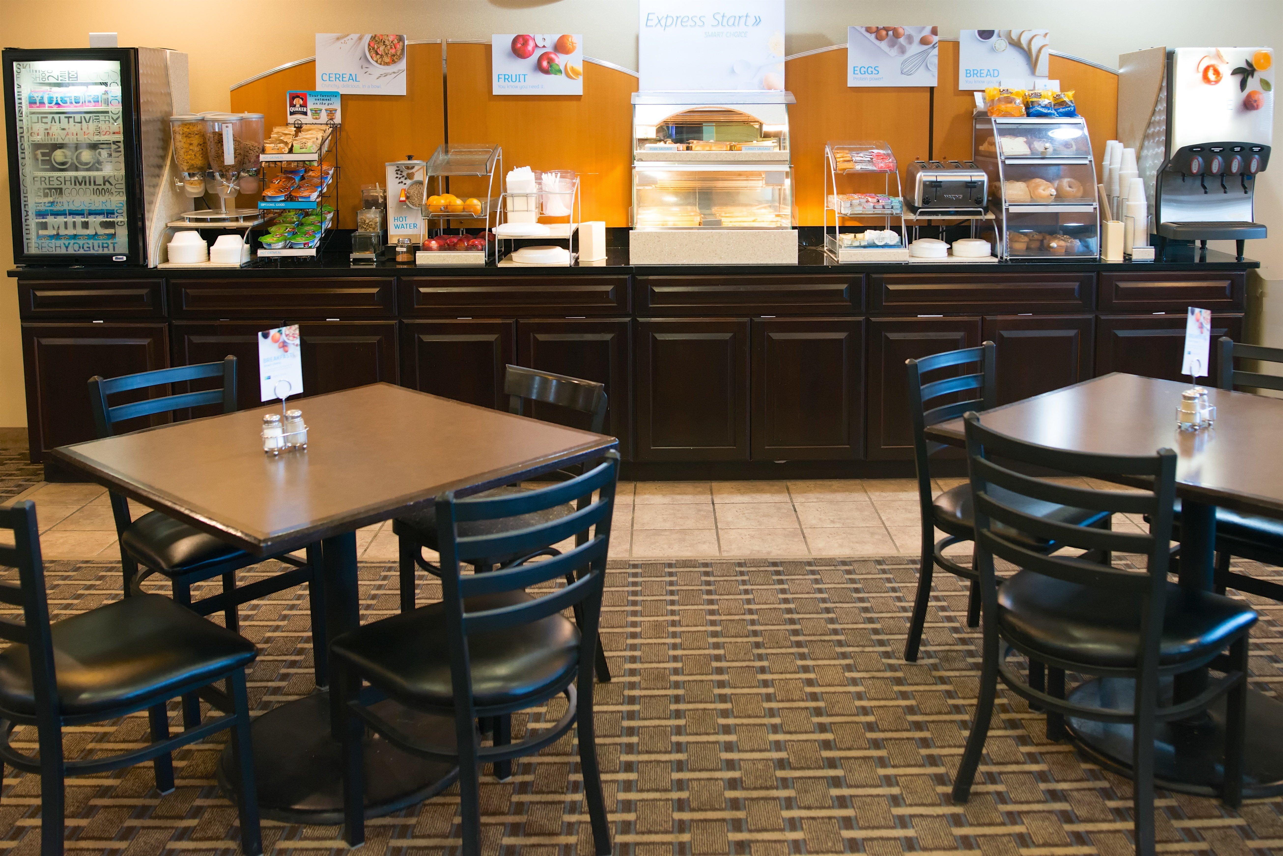 Holiday Inn Express Devils Lake By Ihg Экстерьер фото
