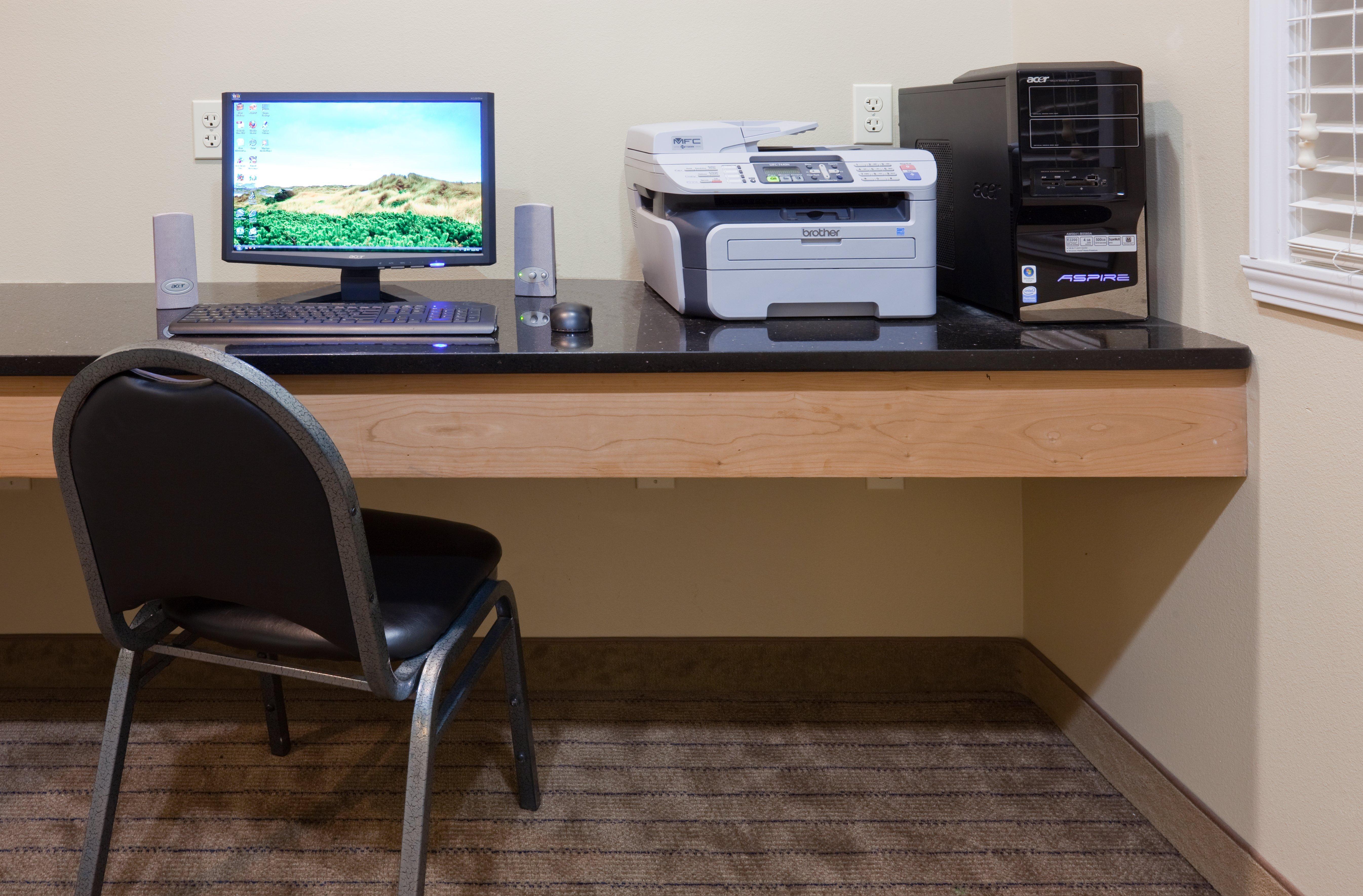 Holiday Inn Express Devils Lake By Ihg Экстерьер фото
