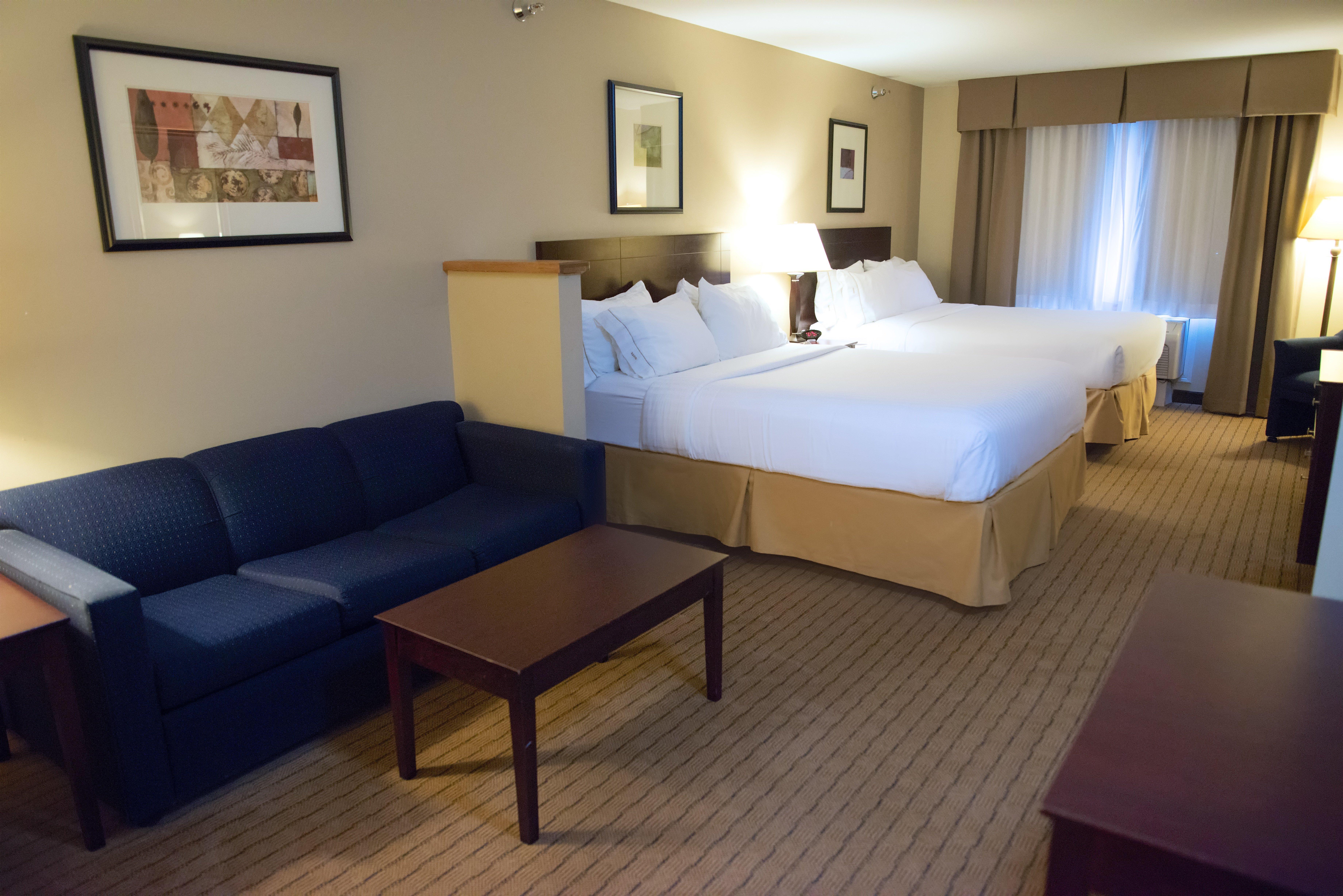 Holiday Inn Express Devils Lake By Ihg Экстерьер фото